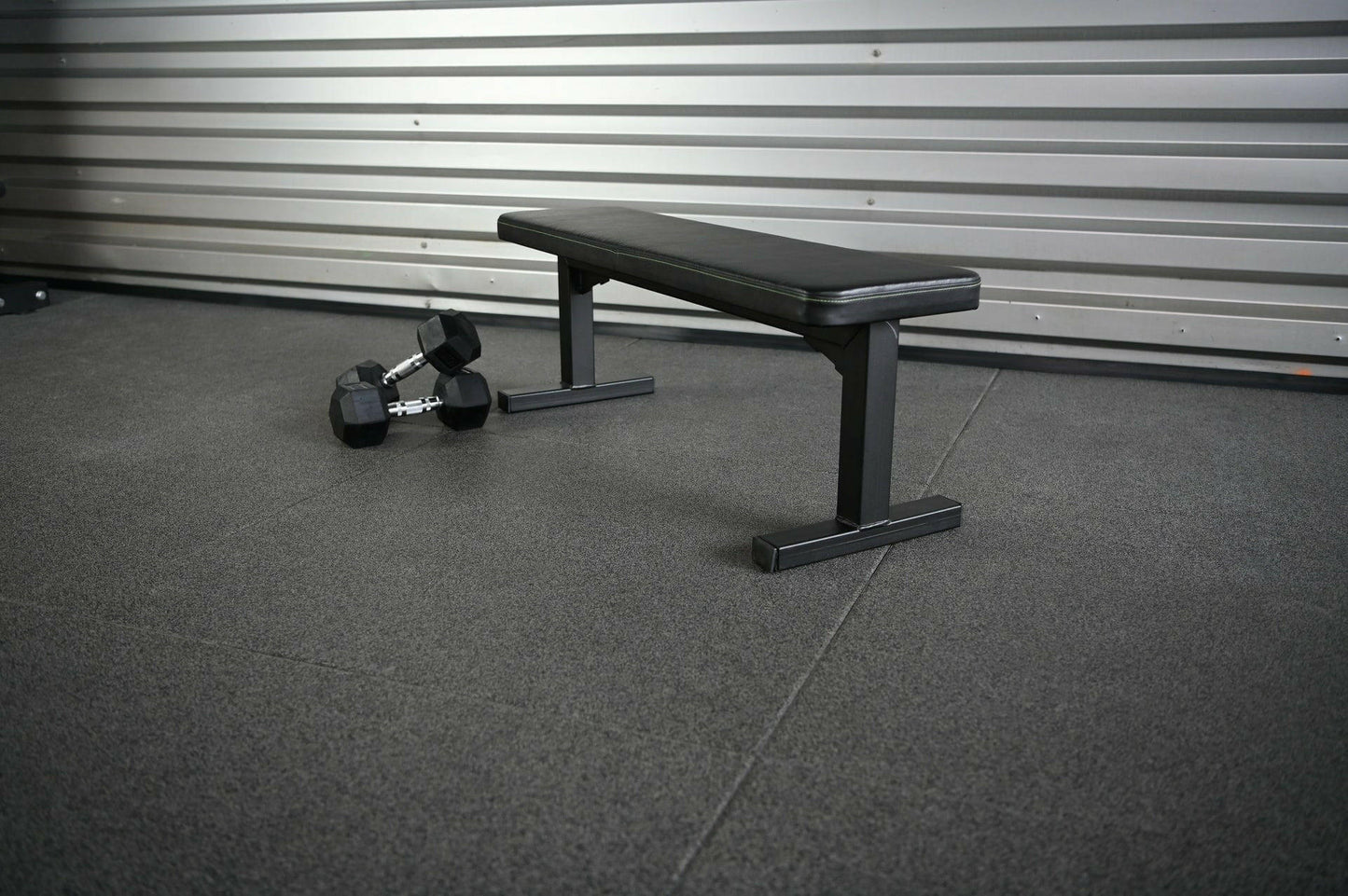 Halterbank Jet Black