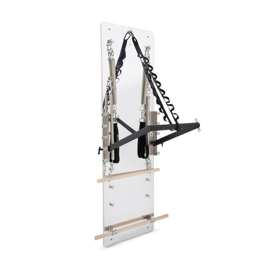 Wall Unit met Spiegel – Elina Pilates
